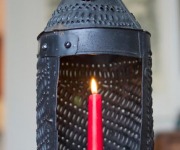 Collier_Forrest_03_Lantern